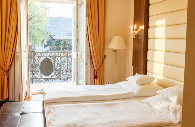 Hotel Kristály Imperial
