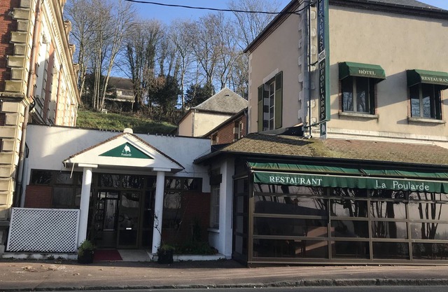 HOTEL LA POULARDE