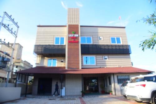 Hotel Lily Inn