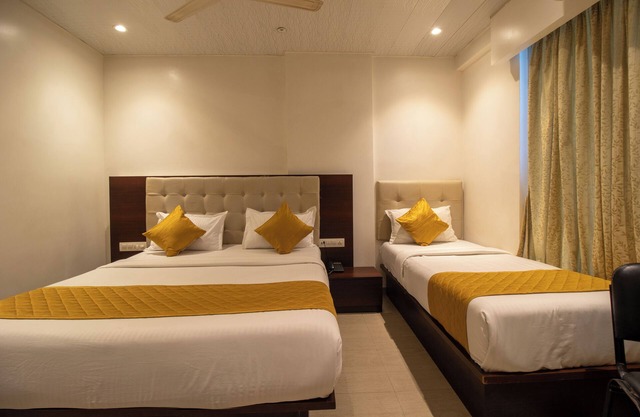 Hotel Malad Inn