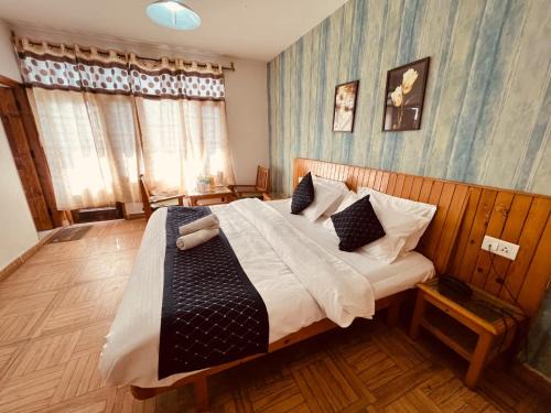 Hotel Maya Residency Manali