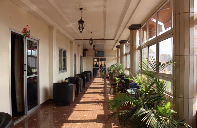 Hotel Mbouoh Star Palace