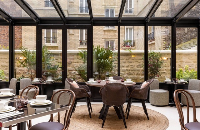 Hotel Moderniste