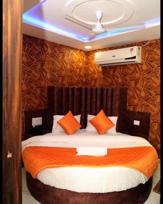 Hotel Nest pride