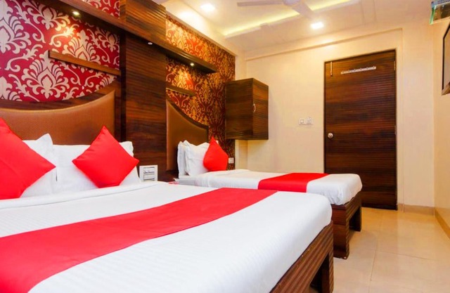 Hotel New Elite Inn - Near MIDC Turbhe Navi Mumbai