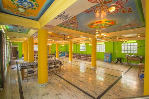 Hotel O Demadzong