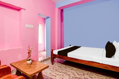 Hotel O Gurukrupa