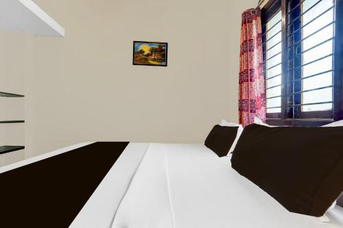 Hotel O Meera Home Stays - 1 BHK