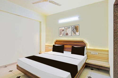 Hotel O Royal Season