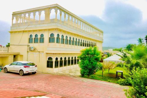 Hotel O The Takhatgarh Resort