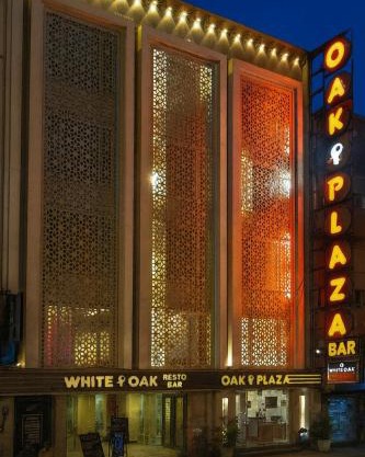 HOTEL OAK PLAZA - In-House Restaurant and Parking Near Connaught Place