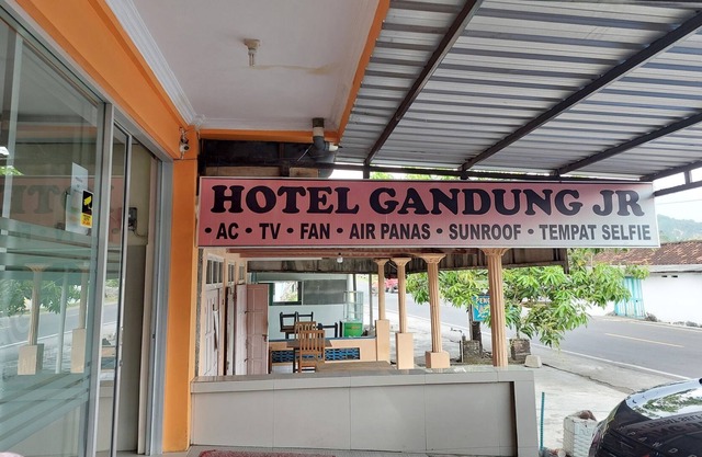 HOTEL PARANGTRITIS GANDUNG JR