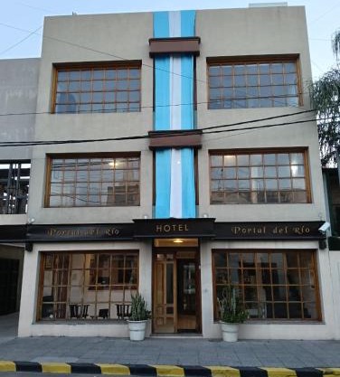 Hotel Portal del Río