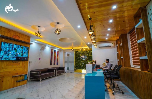 Hotel Red Apple Near Railway Station Chandigarh