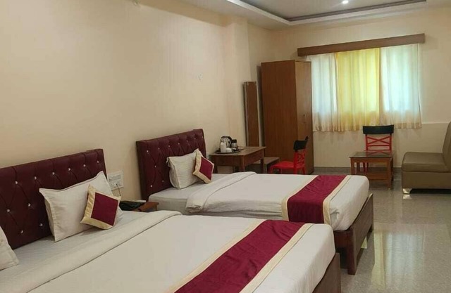 Hotel Rekha International