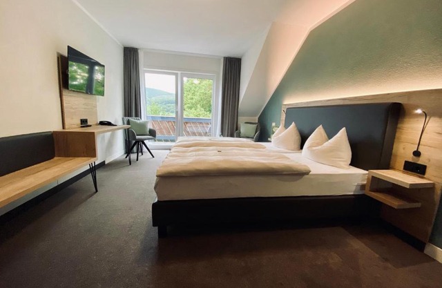 Hotel & Restaurant Kronenhof am Weser-Radweg