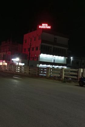 Hotel Silver Park and Restaurant