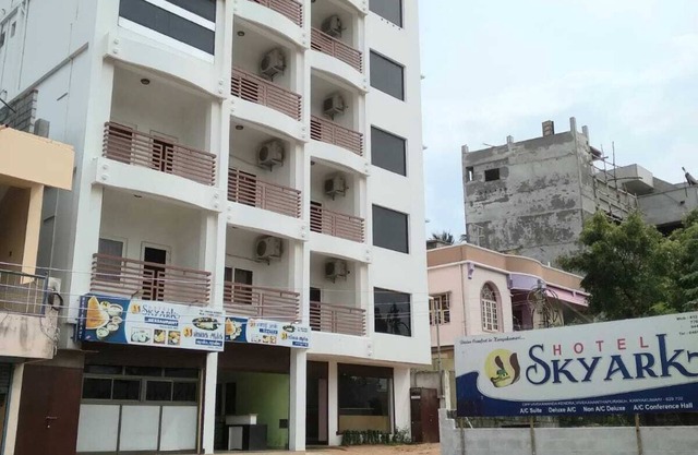 Hotel skyark