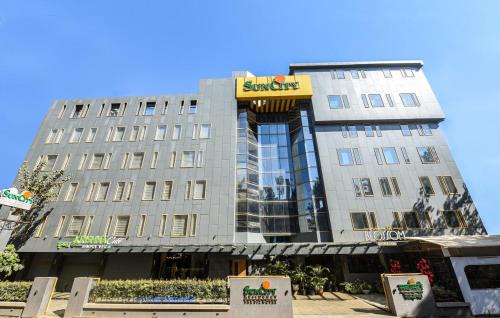 Hotel Suncity Residency