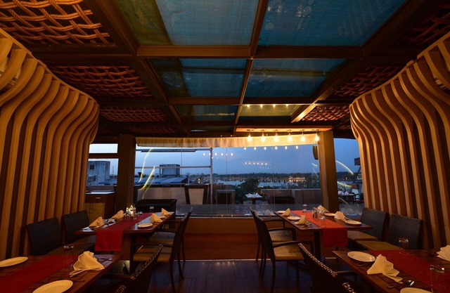 Hotel Surya Plaza