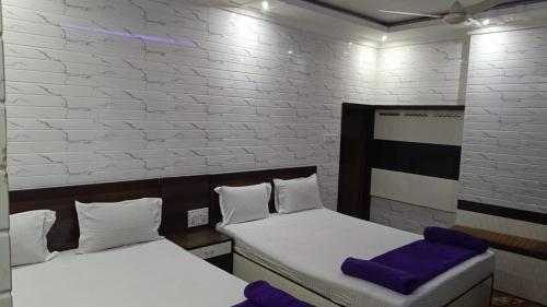 Hotel Taiba International - Near New Market & Sudder Street