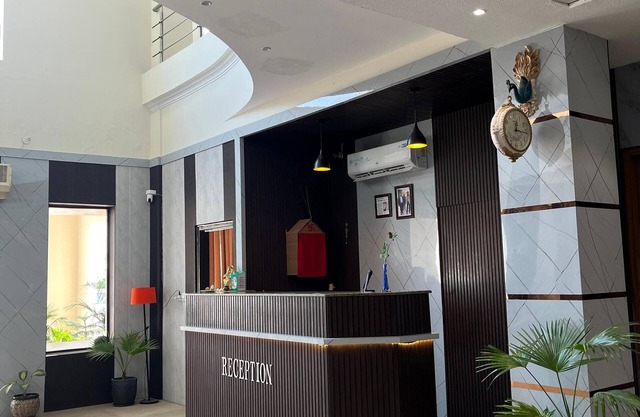 Hotel Vasu International