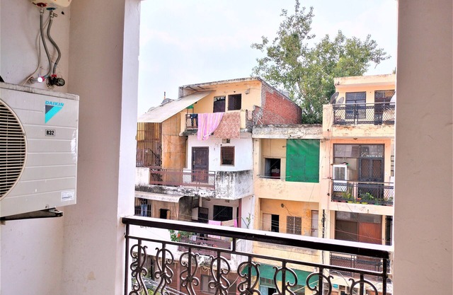 Hotel White Palace Nizamuddin Railway St