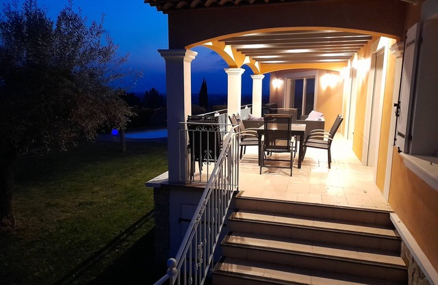 House 10 persons in Drôme provençale