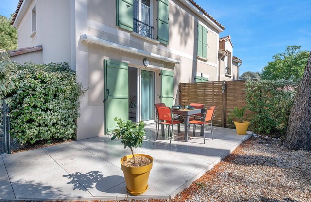 House 60m², 500m from the beach for 4