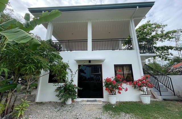 House for 2 guests with large garden and private pool use near to beach resorts