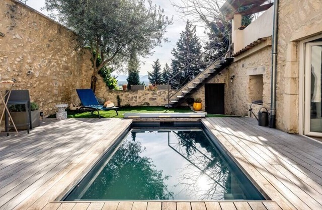 House from above - Puygiron - 6/8 people