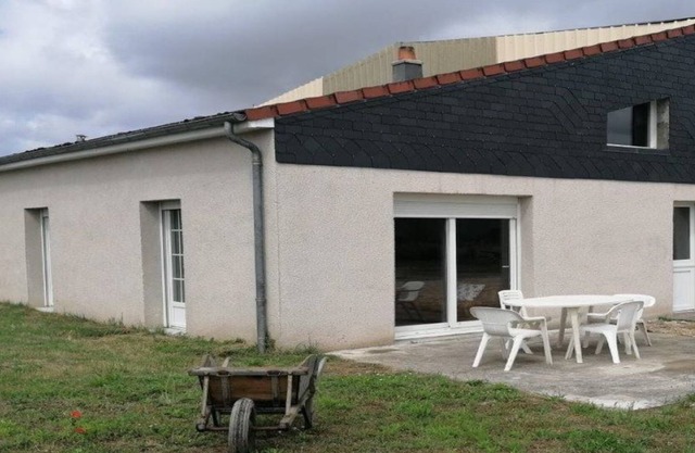 HOUSE in a charming village near the castles