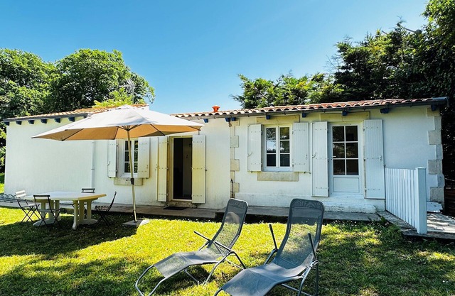 House in Fouras for 2-3 people with large garden