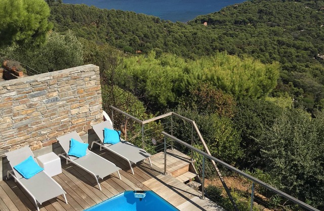 House in Gaou Bénat private domain, exceptional sea view, pool