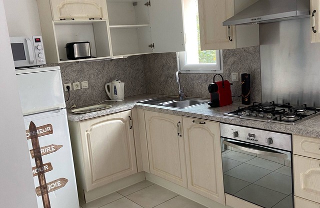 house of 70 m2accolee has the principal ownership with 6 beds and garden of100m