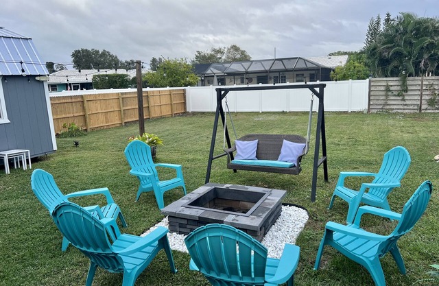 House of Fun, 5 Minutes from the Beach!
