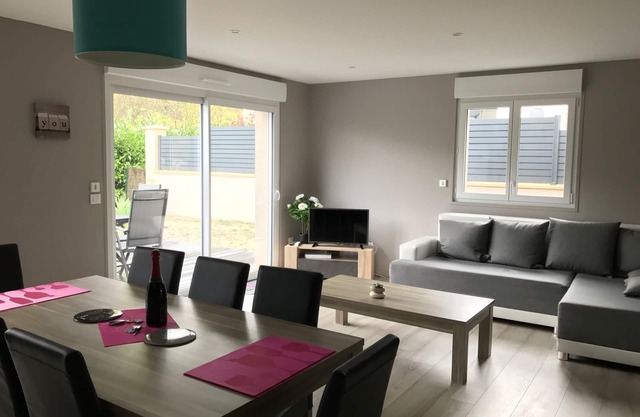 House-Villa-Ensuite-Garden view-Villa Fétuque Bleue