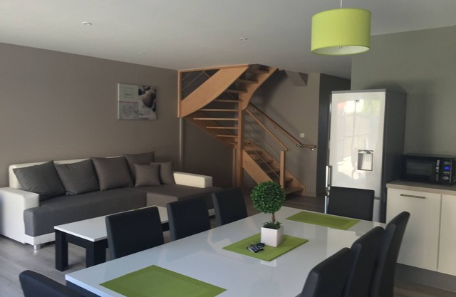 House-Villa-Ensuite-Garden view-Villa Fétuque Crin d'Ours
