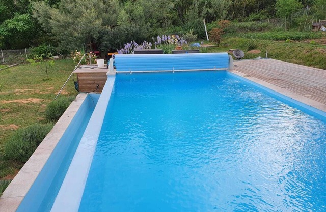 House with large garden and swimming pool, in the countryside.