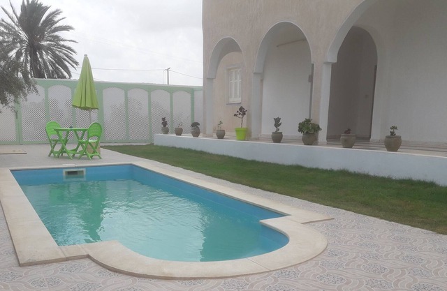 House with pool on Djerba Houmt souk