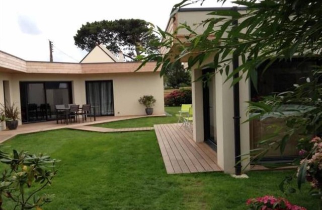 House with private spa and sauna 200m from the beaches