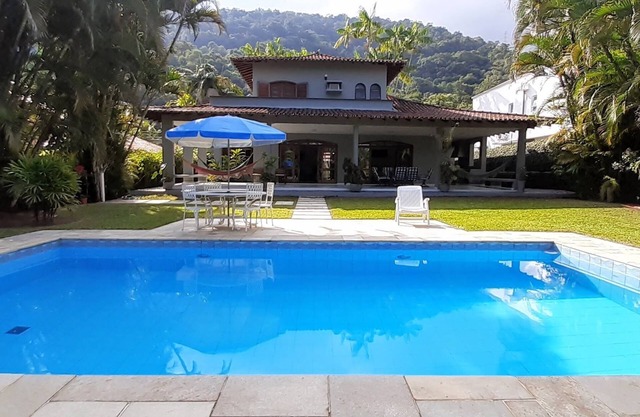 House with Swimming Pool in High Standard Condominium - Costa Verde Tabatinga