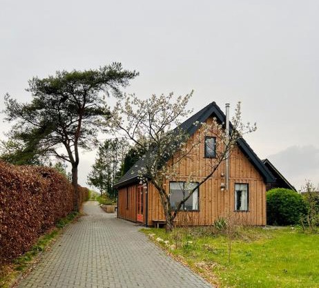 Houses & Hottub - Food Forest Valthe