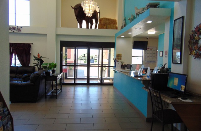 Howard Johnson by Wyndham Lubbock TX