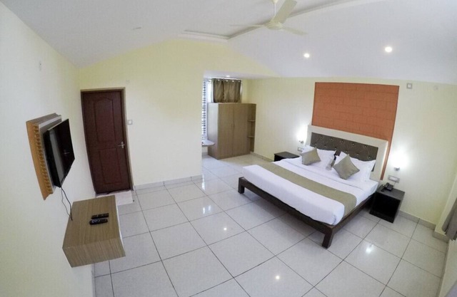 Hoysala Resort DELUXE COTTAGE 3