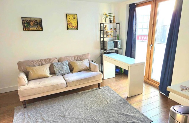 Huge 3 bedroom flat @ Brixton St