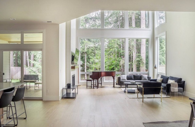 Huge Sammamish 5BR w/Backyard & Garage, near Park, by Blueground