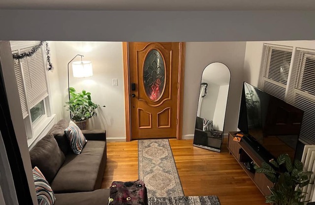 Humble 2BR Getaway Near Downtown Salem