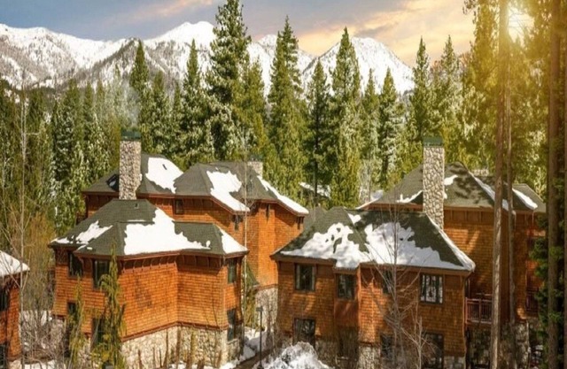 Hyatt High Sierra Lodge, Luxurious accommodations and outstanding location!