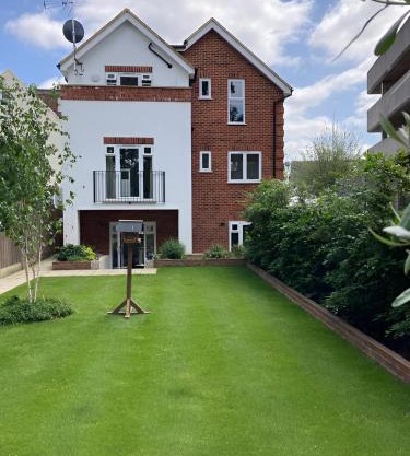 Hybrid Resi - London, New Malden near Richmond - Wimbledon